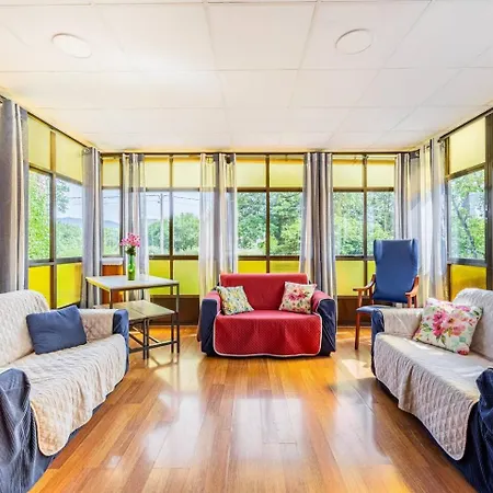 Family House Сasa de vacaciones