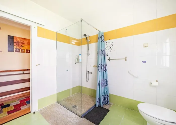 Casa Entera Family House 希洪