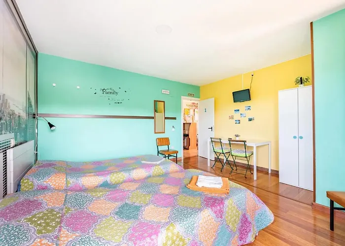 Casa Entera Family House 希洪